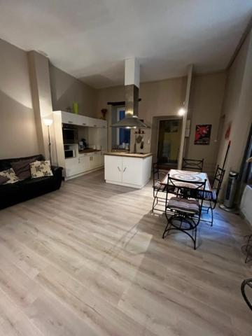 Cosy House T3 City Center, Museum, Place Carnot Carcassonne Exterior photo